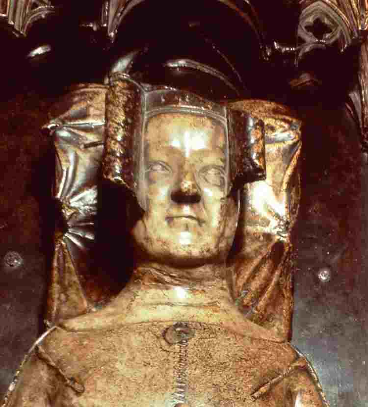 Bronze tomb effigy of Philippa of Hainault