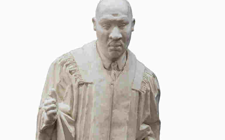 Photograph of modern Christian martyr maquette