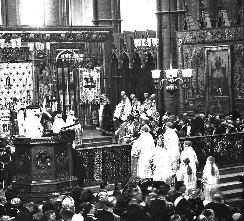 Wedding of Princess Mary in Westminster Abbey, 1922, brides' party at High Altar