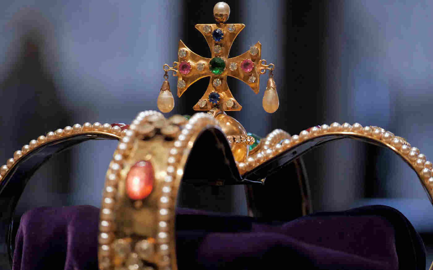 Photograph of the top of the replica St Edward's Crown kept at Westminster Abbey