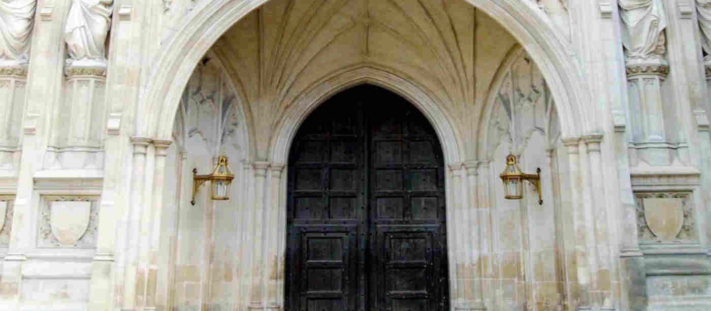 Photograph of West Doors of Westminster Abbey, the entry point for the Virtual Tour