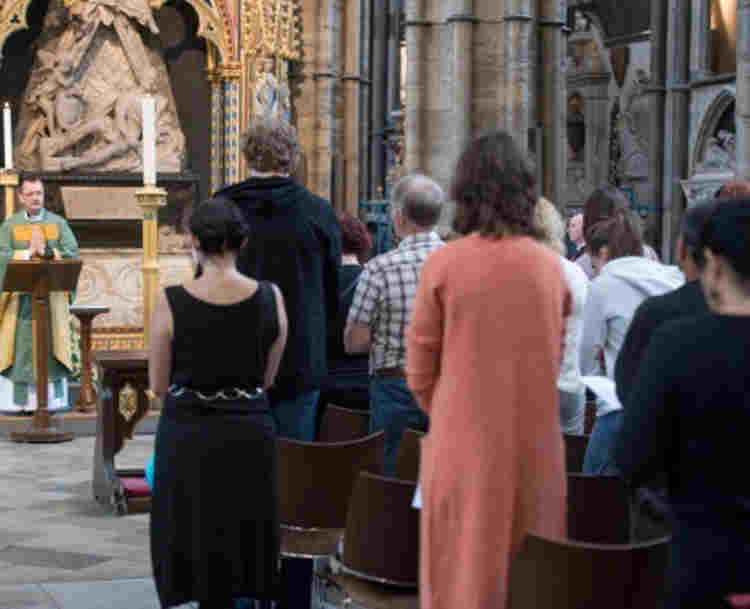 Photograph of congregation in Westminster Abbey