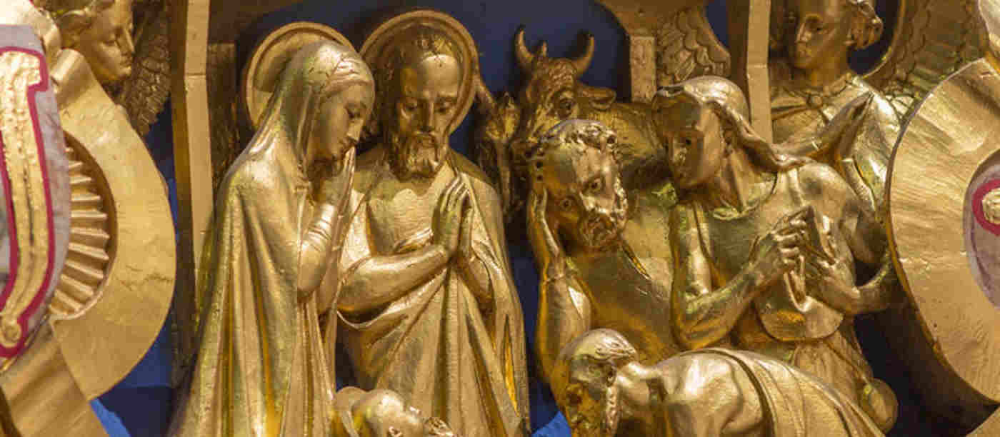 Photograph of scene of Jesus' birth at Westminster Abbey, representing Advent and Christmas At home family activities