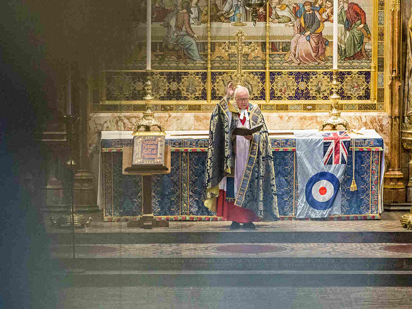 The Dean gives the Blessing