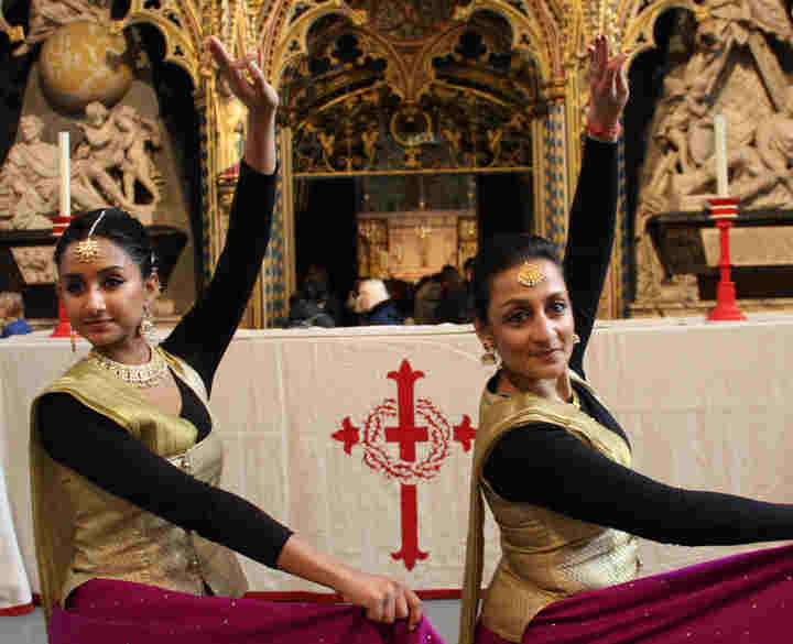 Photograph of Indian dancers in front of the Nave altar in Westminster Abbey
