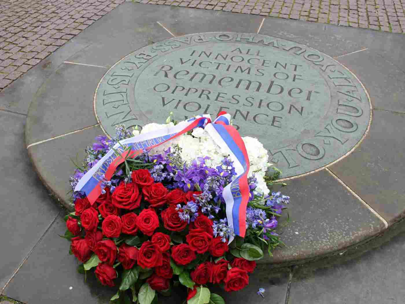 The wreath laid by President Pahor